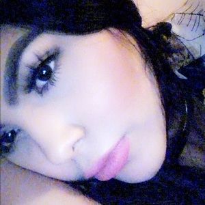 Meet your Posher, Ariana